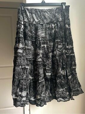 Vintage Hawaiian Tiered Skirt Black and White